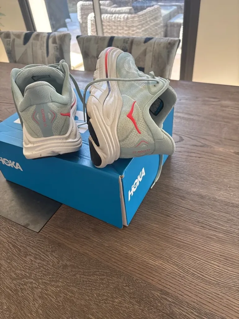 Used Hoka Clifton 10 bike — image 2 of 4