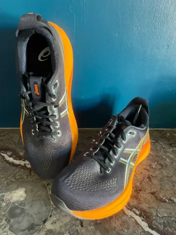 Tweedehands Orange Gel Kayano 32 bike — afbeelding 4 van 11