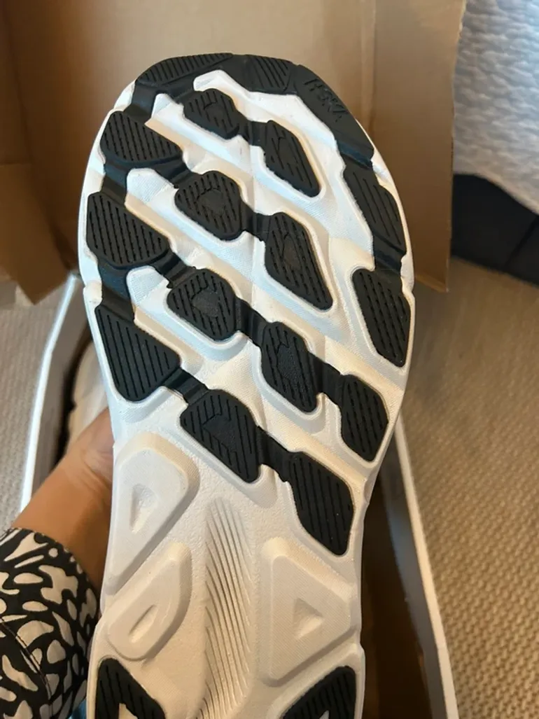 Used Hoka Shoes bike — image 3 of 3