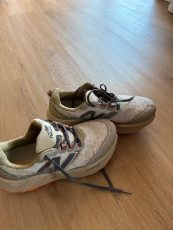 Used New Balance Chaussures de trail bike