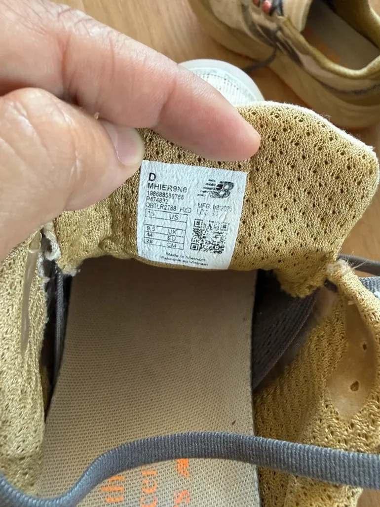 Used New Balance Chaussures de trail bike — image 4 of 4