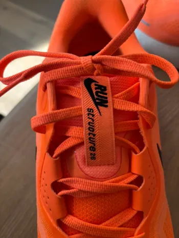 Tweedehands Nike Hardloopschoenen maat 44, 5 bike — afbeelding 3 van 6