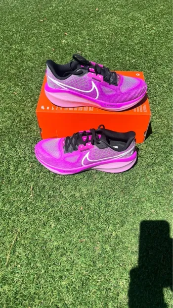 Rose Nike Zoom Vomero 17 bike d'occasion