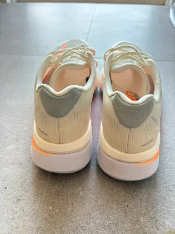 Tweedehands Adidas adizero boston 12 bike — afbeelding 4 van 6