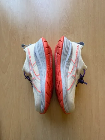 Used Asics FF Blast bike — image 3 of 6