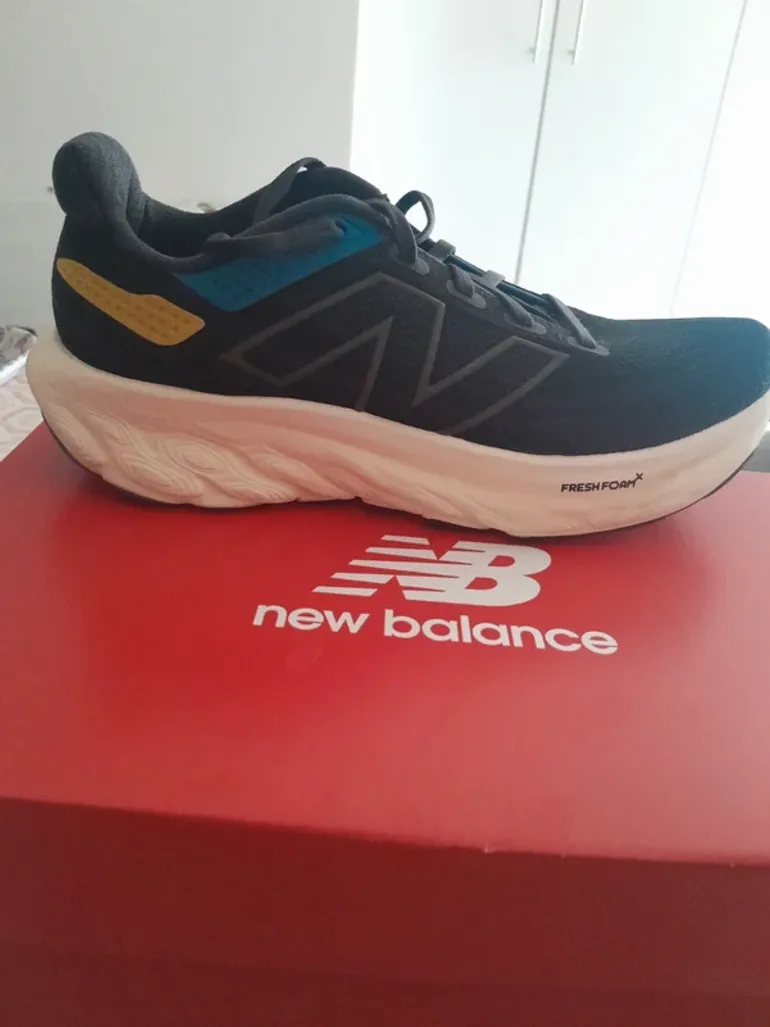 Used New Balance Fresh Foam 1080x bike — image 2 of 5