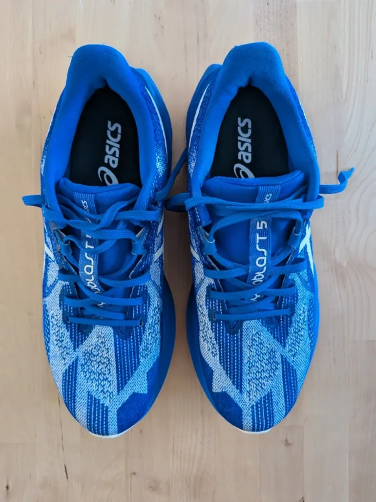 Asics Dynablast 5 bike d'occasion — image 3 sur 5