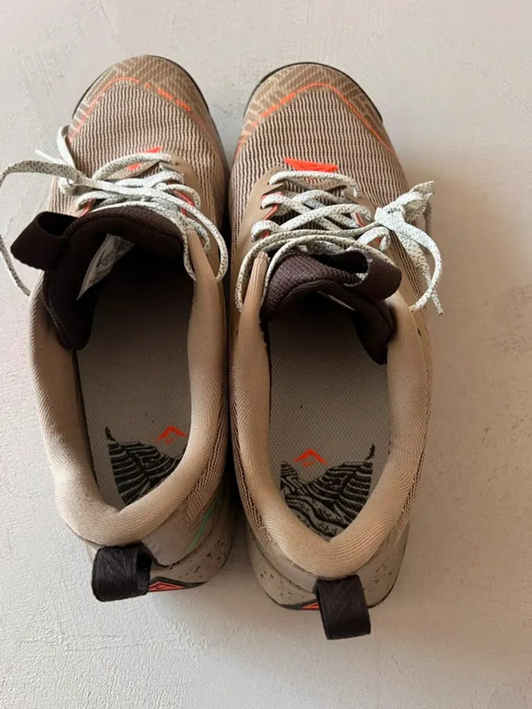Tweedehands Nike comfiride mt44 bike — afbeelding 6 van 7