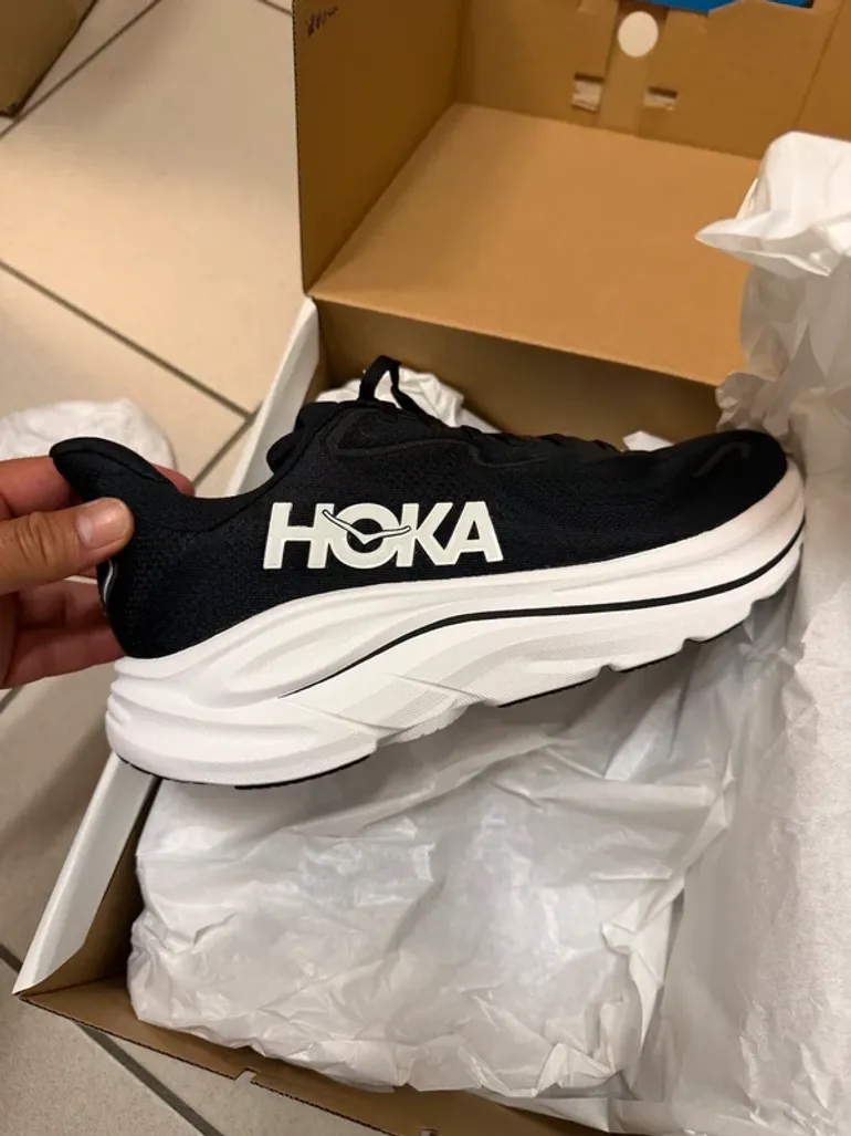 Used Hoka Sport Shoes bike — image 2 of 7