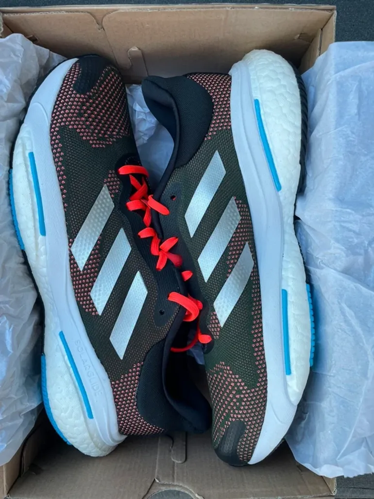 Tweedehands Adidas Solar Glide 5 bike — afbeelding 2 van 7