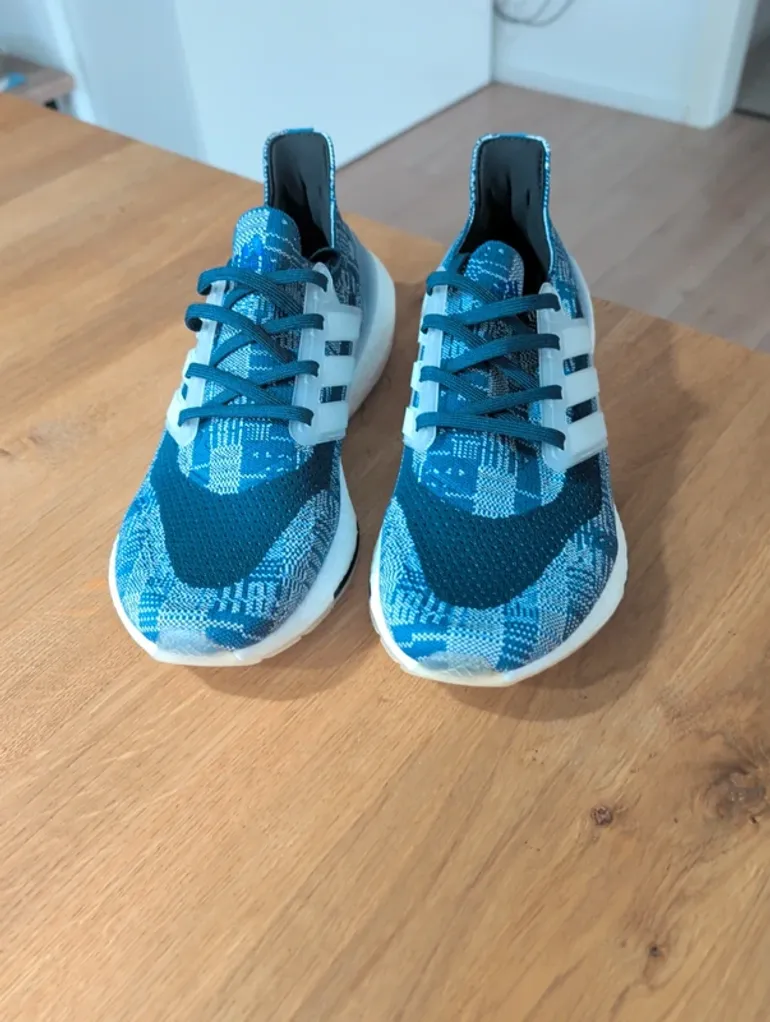 Used Adidas Ultraboost 21 Primeblue bike — image 2 of 6