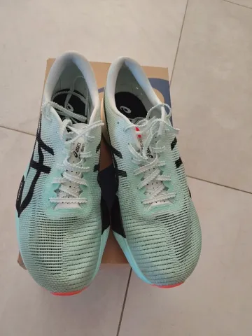 Used Asics Metaspeed Sky Paris bike — image 3 of 8