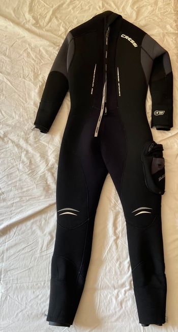 Used Cressi Comfort 7mm Wetsuit bike — image 2 of 10