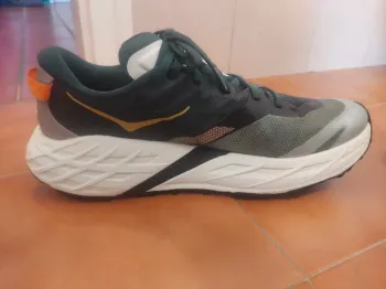 Used Hoka Speedgoat 7 bike — image 6 of 14