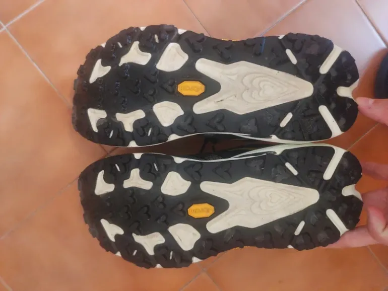 Used Hoka Speedgoat 7 bike — image 10 of 14