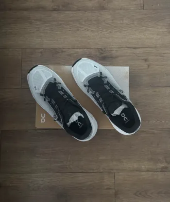 Used On Running ON-Running Shoes Size 42 bike — image 4 of 7