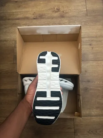 Used On Running ON-Running Shoes Size 42 bike — image 6 of 7