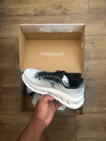 Used On Running ON-Running Shoes Size 42 bike — image 3 of 7