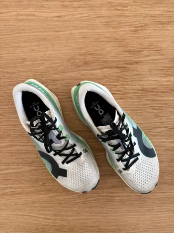 Tweedehands On Running Cloudboom Max bike — afbeelding 10 van 10