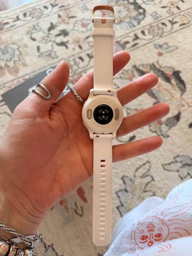 Used Garmin Venu 2S bike — image 3 of 3