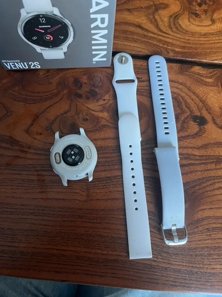 Garmin Venu 2S bike d'occasion — image 3 sur 5
