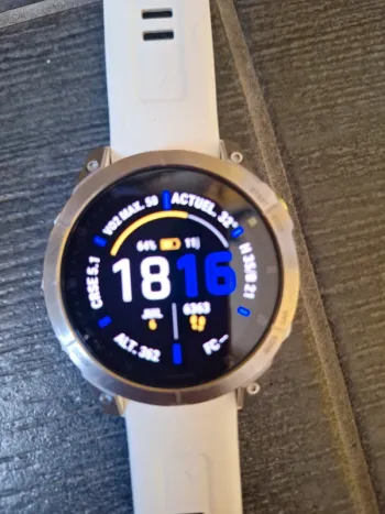 Garmin Epix Gen 2 Sapphire Titanium 2022 bike d'occasion — image 3 sur 4