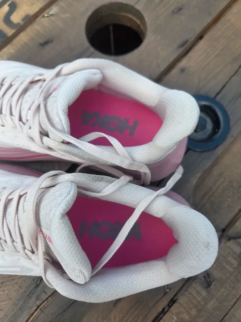 Used Hoka femme T39 1/3 bike — image 2 of 5