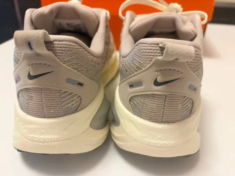 Brugt Nike Vomero 18 bike — billede 3 af 9