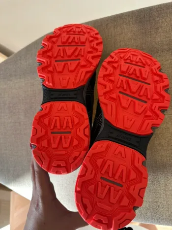 Used Asics gel venture 8 bike — image 4 of 4