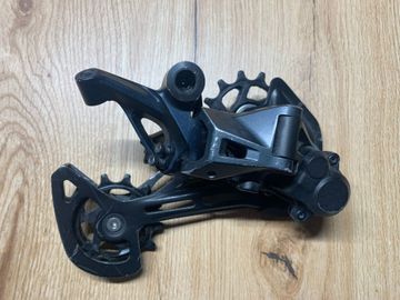 Gebrauchtes Shimano SLX RD-M7100 Drivetrain & Pedals