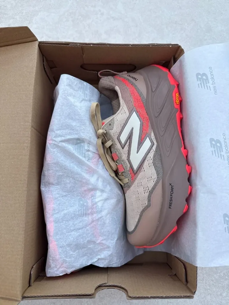 Used New Balance Fresh Foam X Hierro v9 bike — image 9 of 9