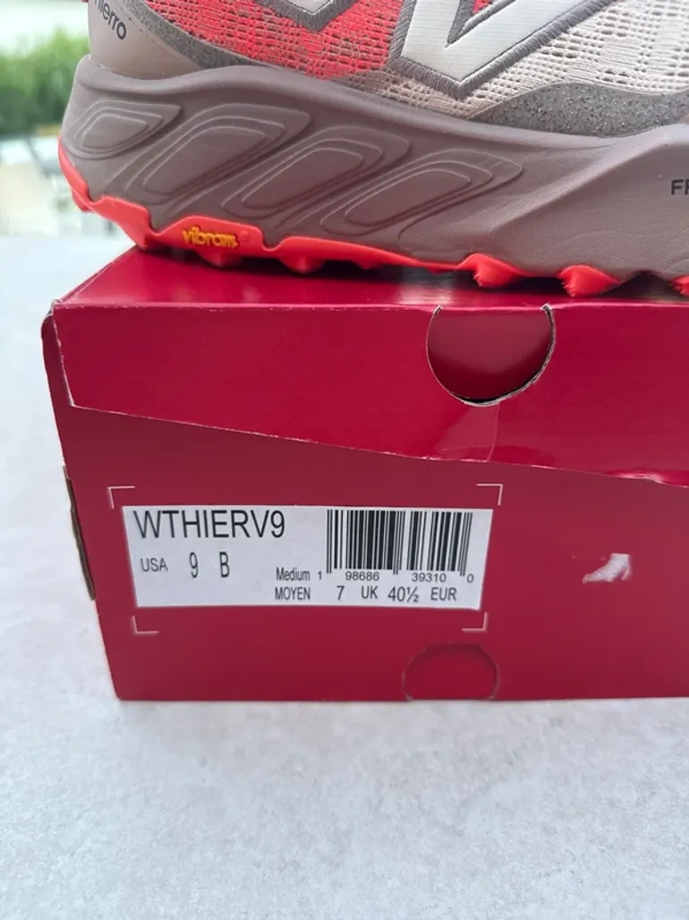 Used New Balance Fresh Foam X Hierro v9 bike — image 2 of 9