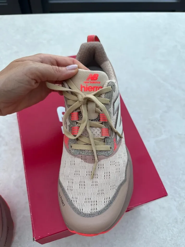 Used New Balance Fresh Foam X Hierro v9 bike — image 7 of 9