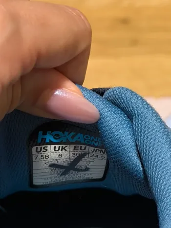 Použité Hoka Running Shoes bike — obrázek 3 z 4