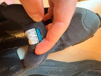 Used Hoka Challenger 7 GTX bike — image 5 of 5