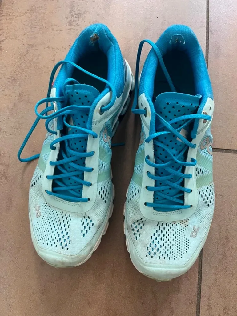 Used On Running On Schuhe bike — image 2 of 3