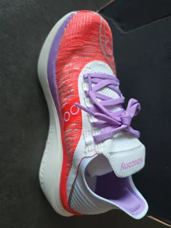 Used Saucony Endorphin Elite 2 bike — image 3 of 6