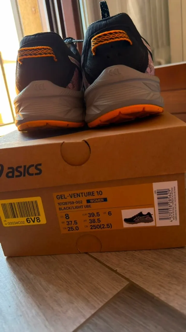 Used Asics Gel Ventus 10 bike — image 12 of 12