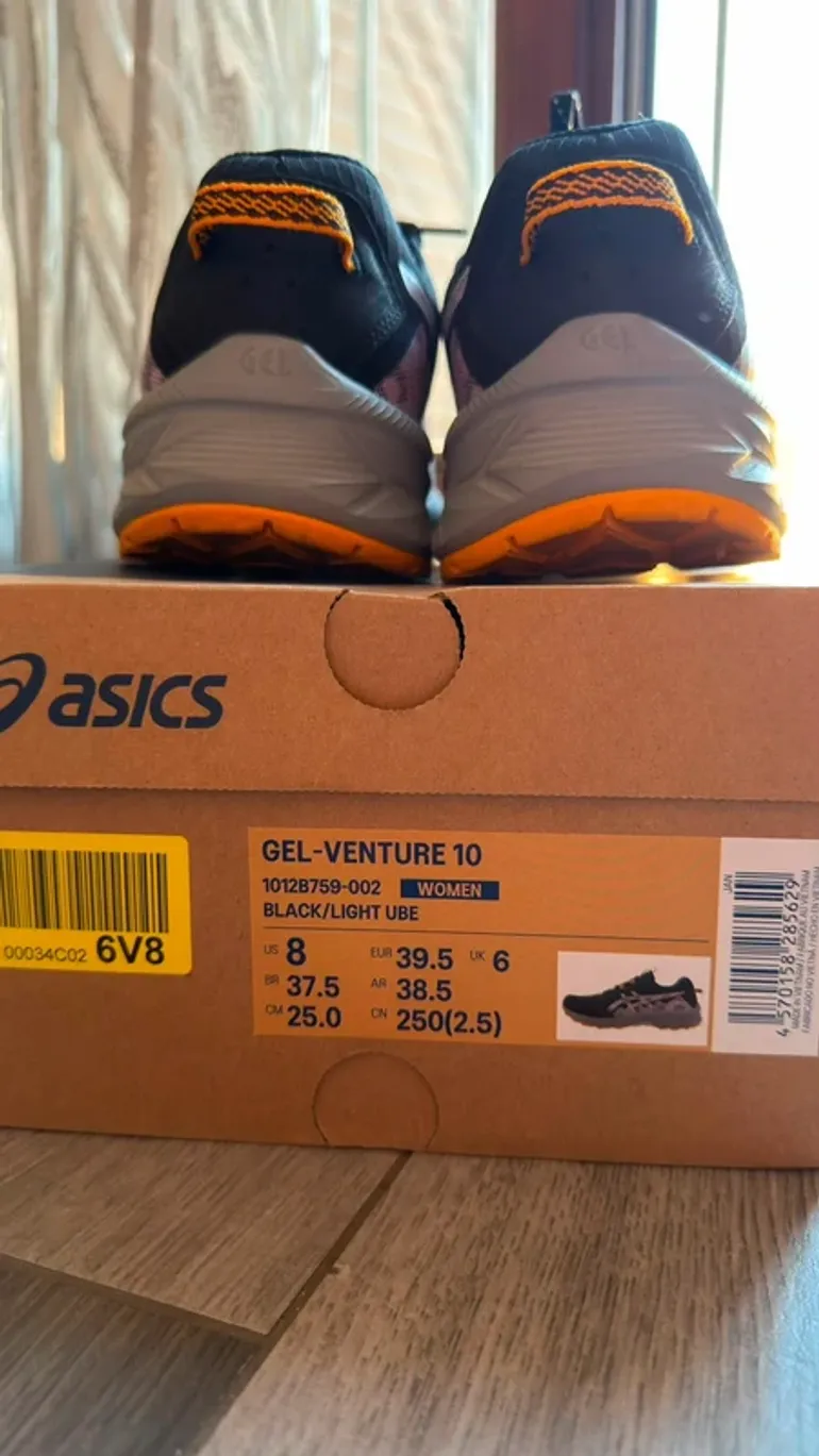 Used Asics Gel Ventus 10 bike — image 10 of 12