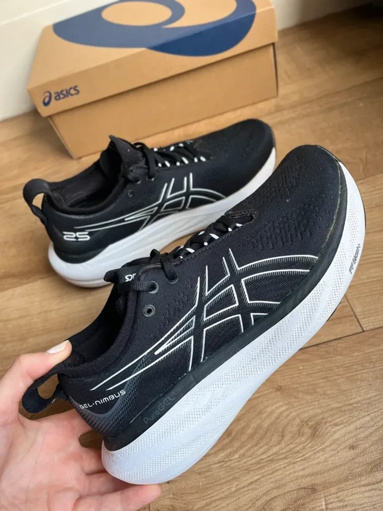Used Asics Gel-Nimbus 25 bike — image 3 of 9