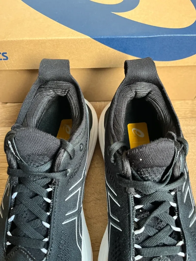 Used Asics Gel-Nimbus 25 bike — image 7 of 9