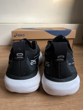 Used Asics Gel-Nimbus 25 bike — image 5 of 9
