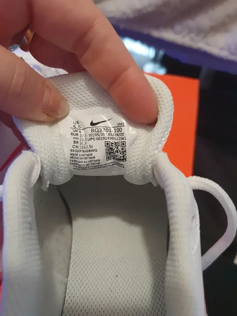Used Nike Running Shoes bike — image 7 of 7