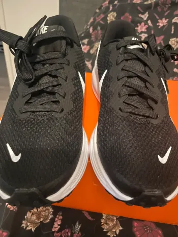 Used Nike Revolution 8 bike