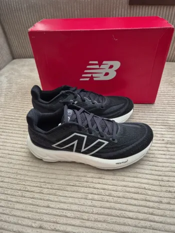 Used New Balance Fresh Foam Vongo v6 bike — image 2 of 11