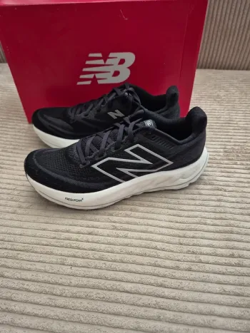 Used New Balance Fresh Foam Vongo v6 bike — image 4 of 11