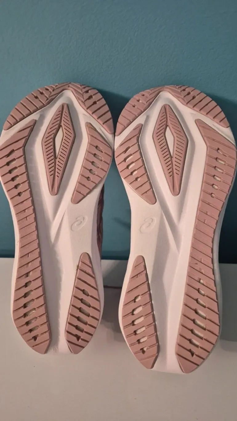 Used Asics Versablast 4 bike — image 3 of 6