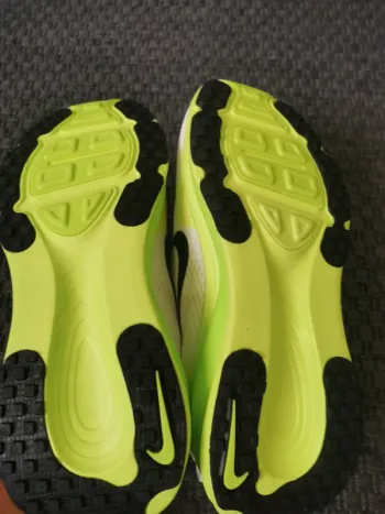 Nike Vomero 18 bike d'occasion — image 8 sur 11