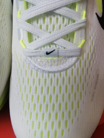 Nike Vomero 18 bike d'occasion — image 10 sur 11