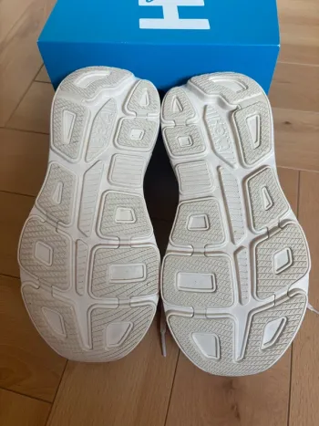 Used Hoka Bondi 9 bike — image 6 of 6